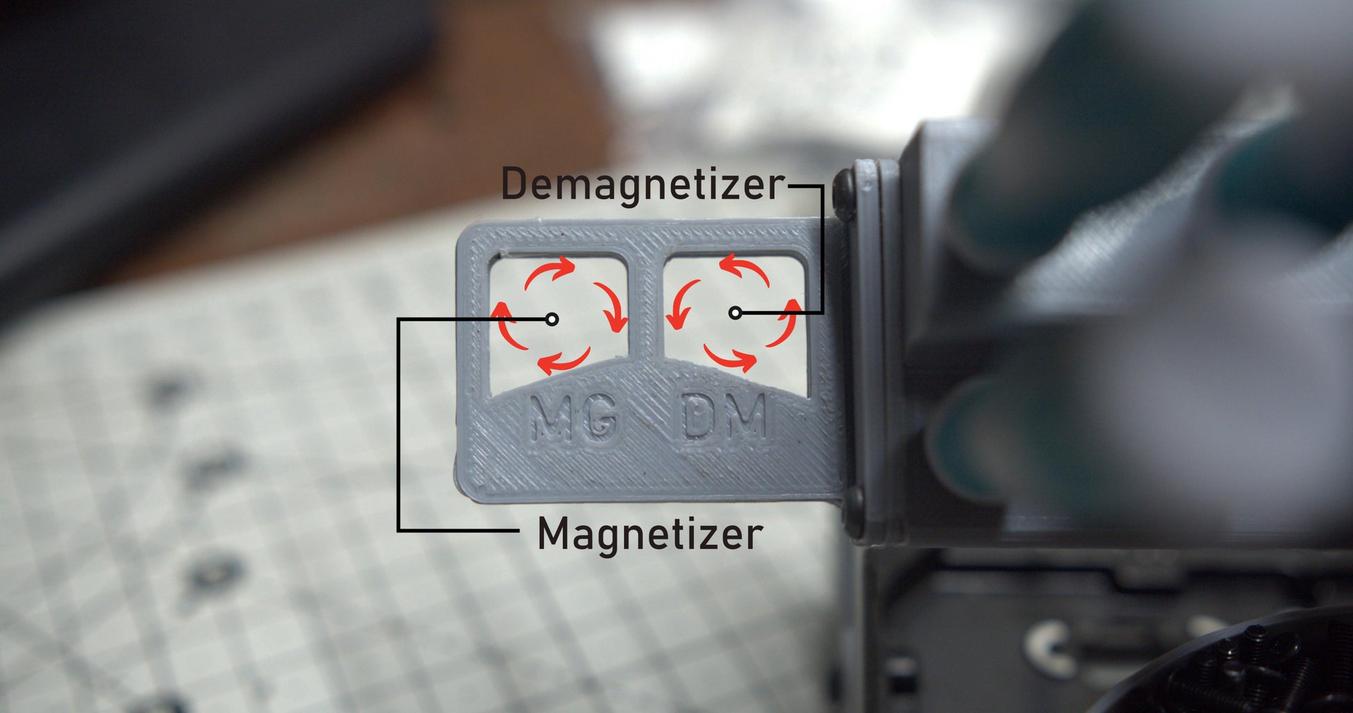 How to Use Screwdriver Magnetizer and Demagnetizer