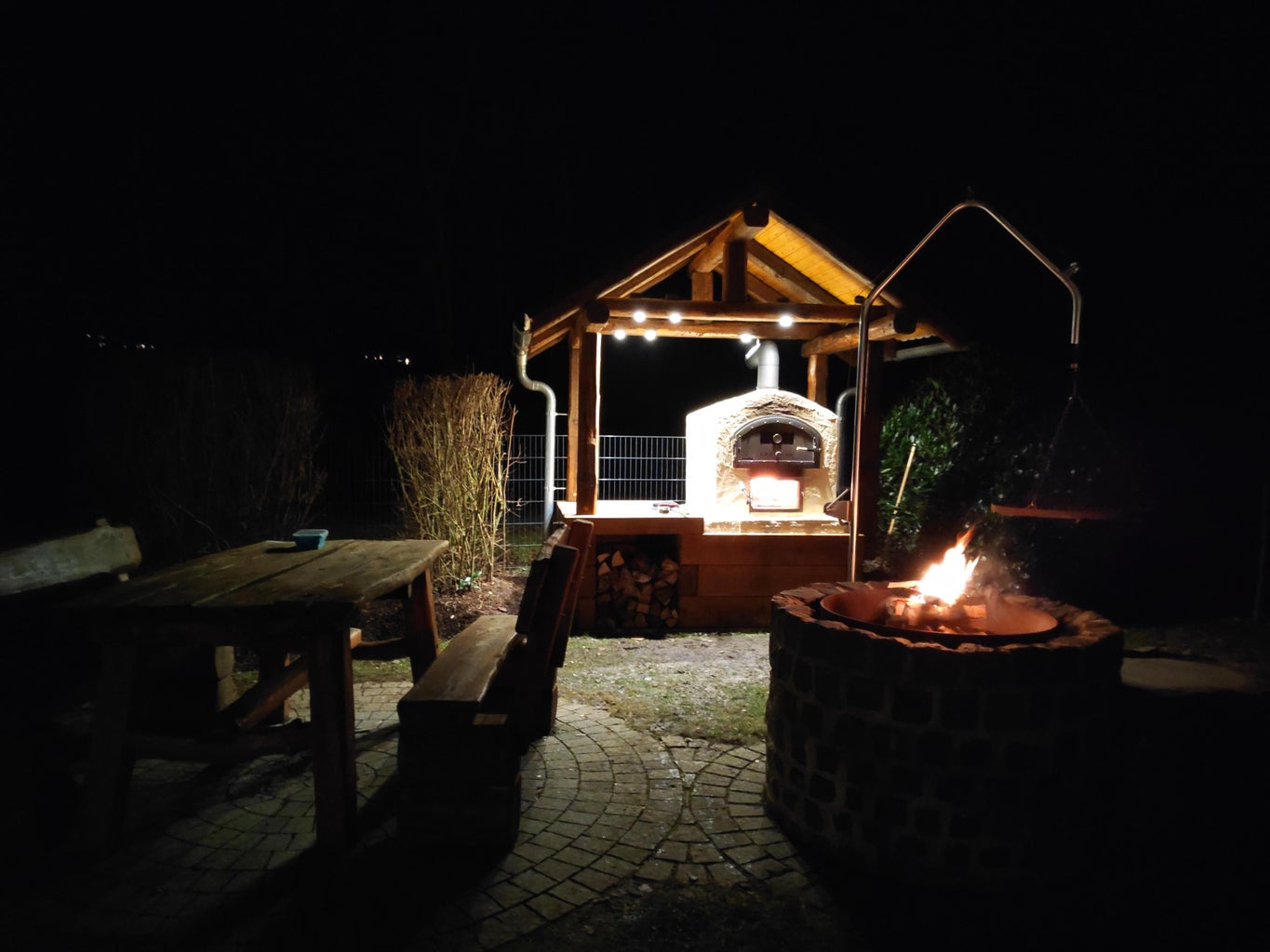 Wood Oven for Pizza, Bread Etc